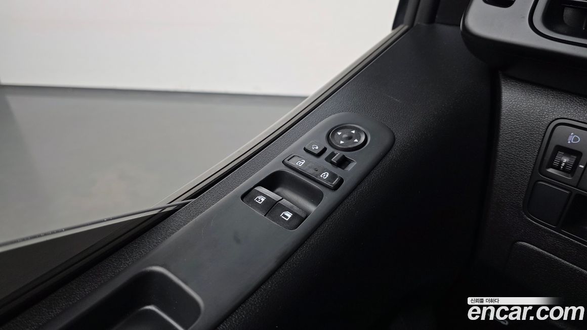 Hyundai Staria 2022