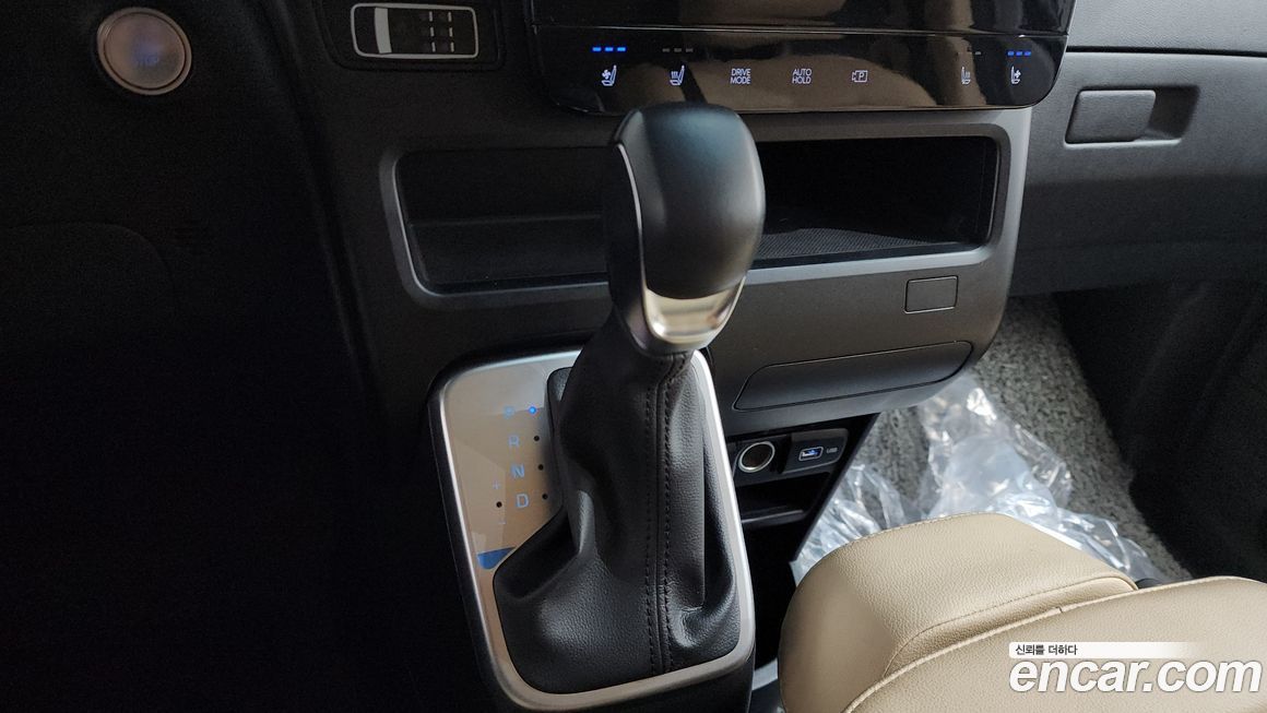 Hyundai Staria 2022