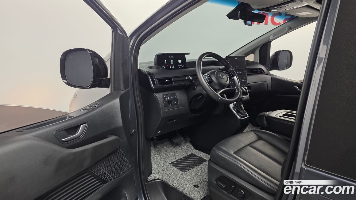 Hyundai Staria 2022