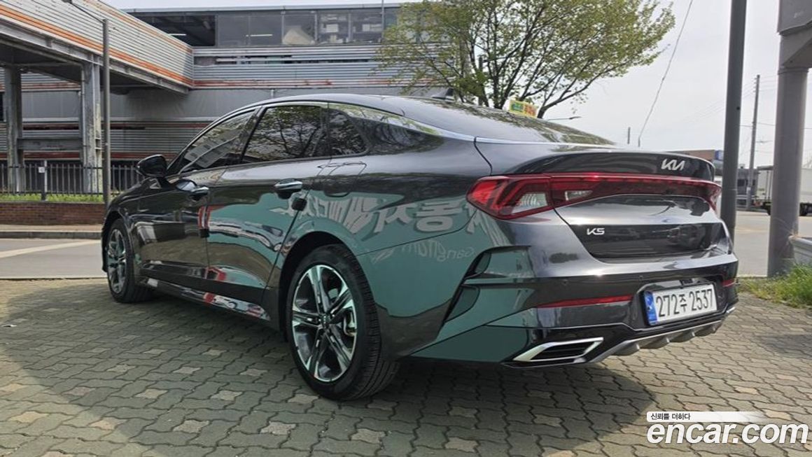 Kia K5 2023