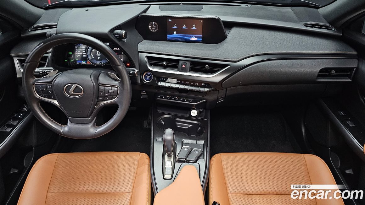 Lexus UX 2022