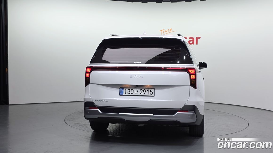 Kia Canival 2024