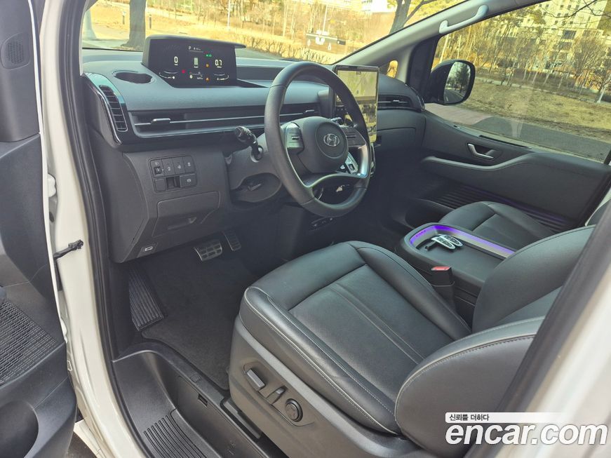 Hyundai Staria 2022