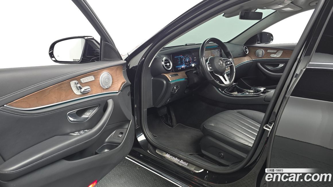 Mercedes-Benz E-Class 2020