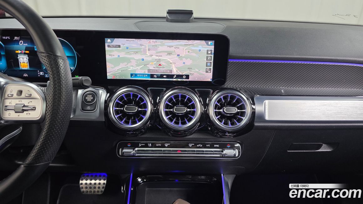 Mercedes-Benz GLB-Class 2022