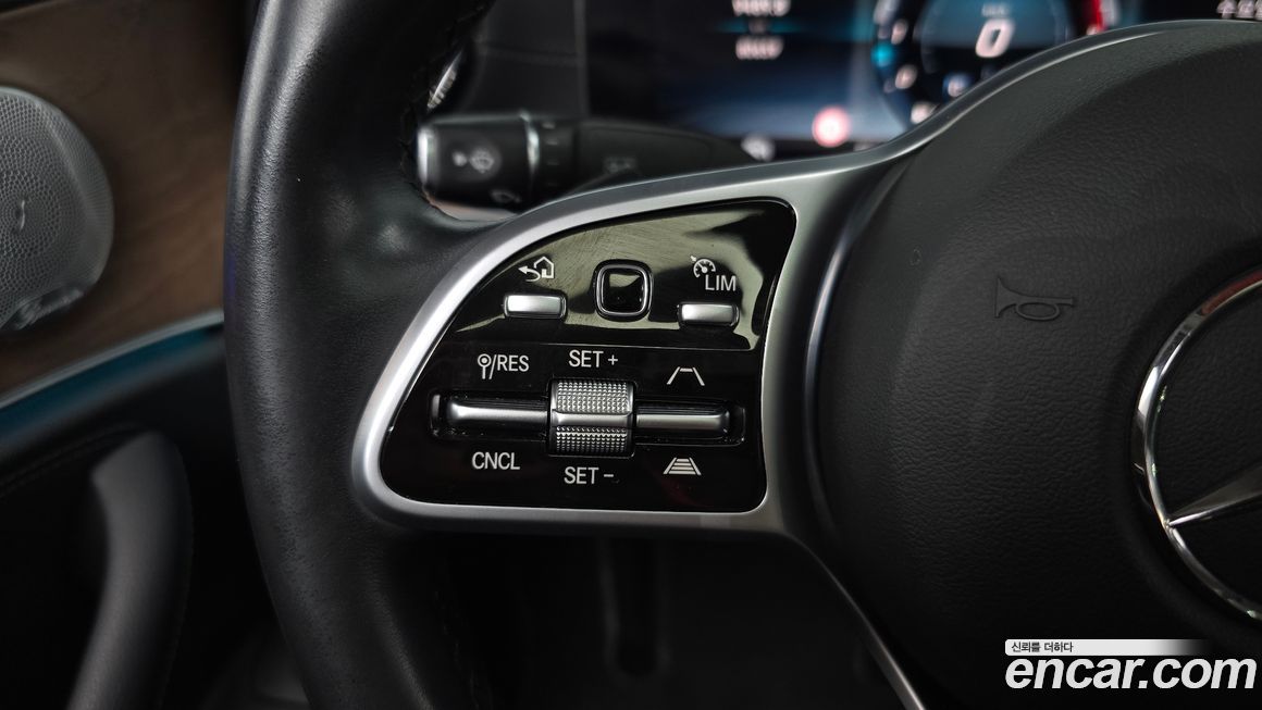 Mercedes-Benz E-Class 2020