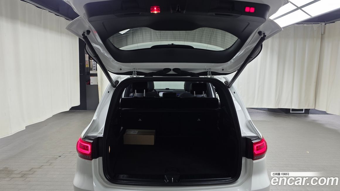 Mercedes-Benz GLB-Class 2022