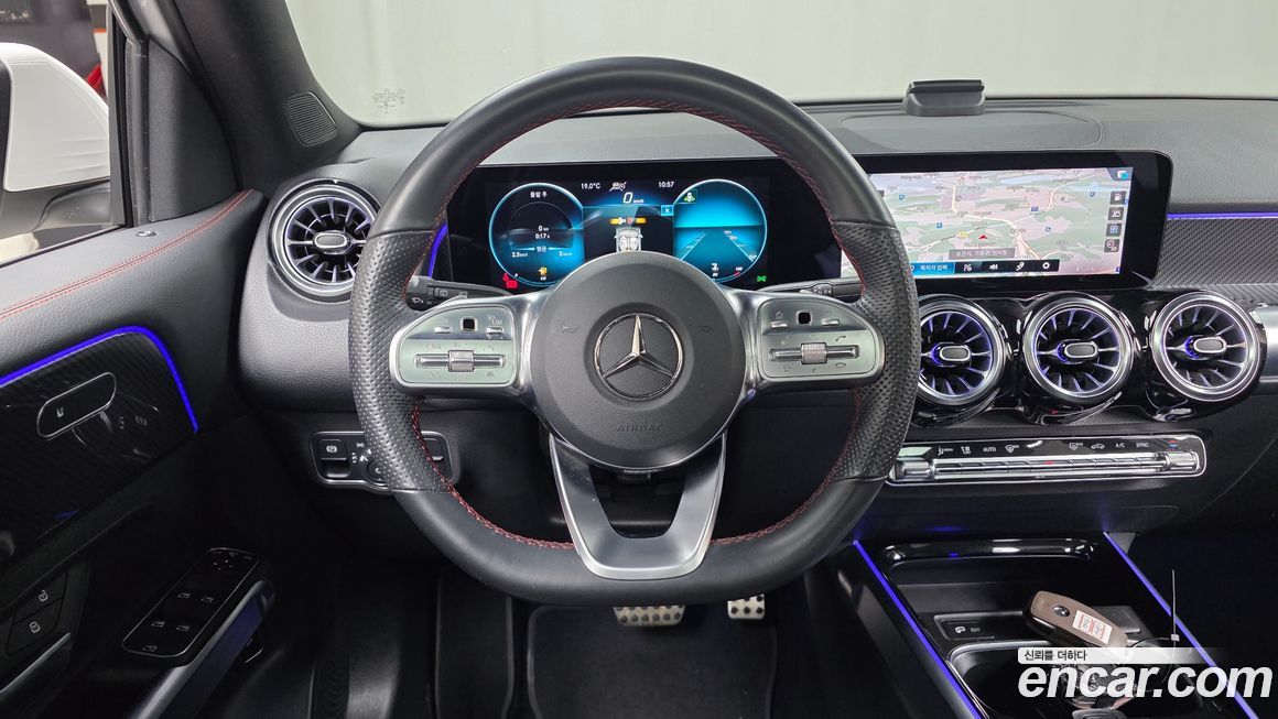 Mercedes-Benz GLB-Class 2022