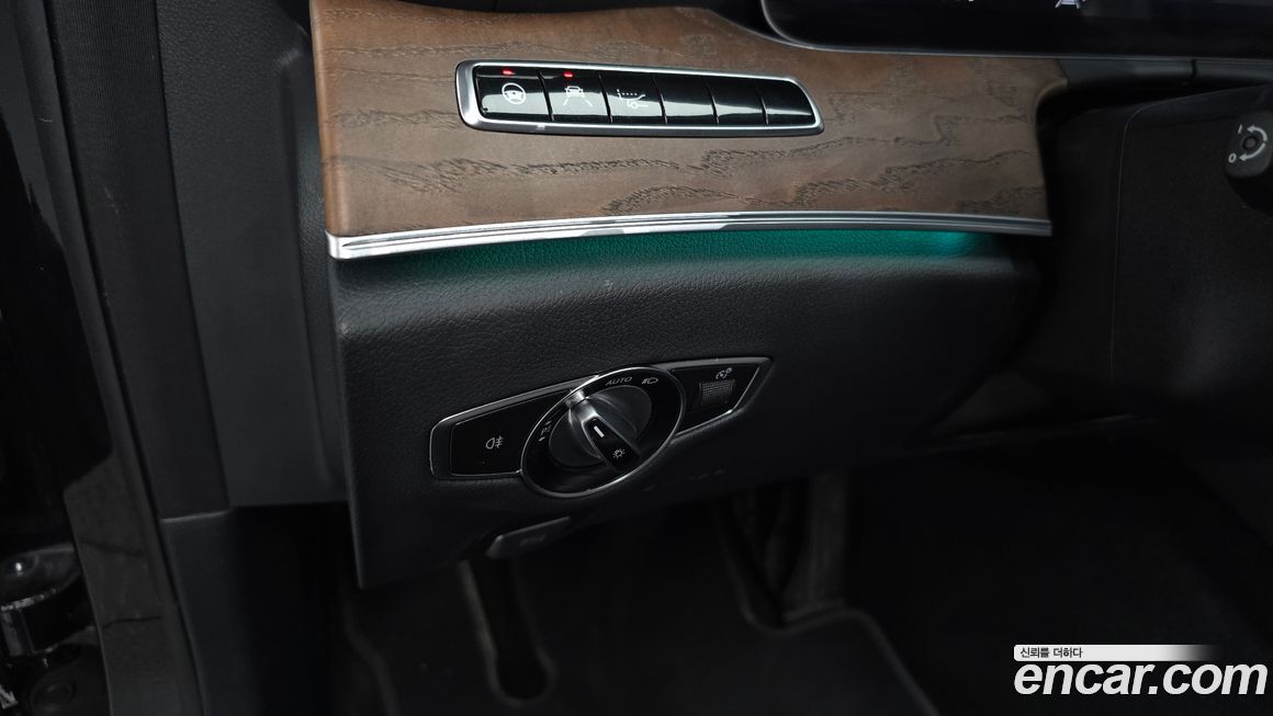 Mercedes-Benz E-Class 2020