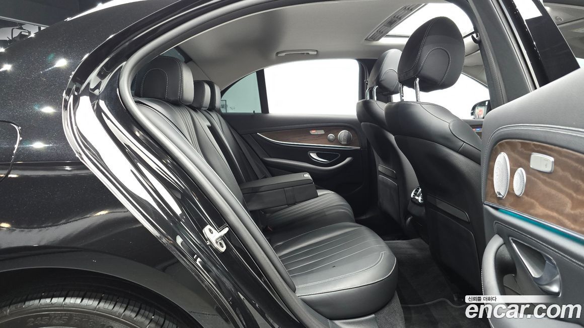 Mercedes-Benz E-Class 2020