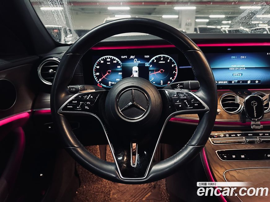 Mercedes-Benz E-Class 2021