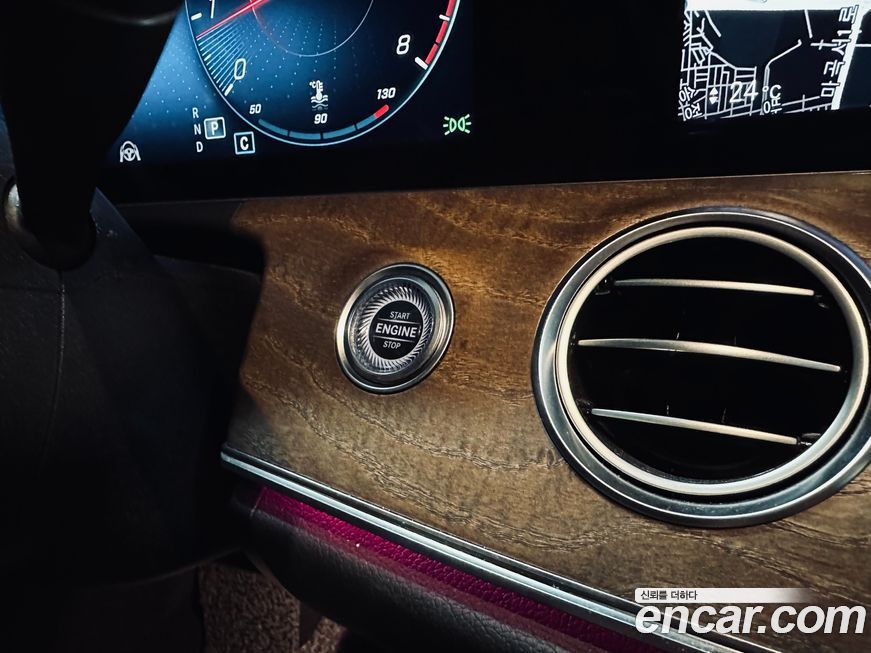 Mercedes-Benz E-Class 2021
