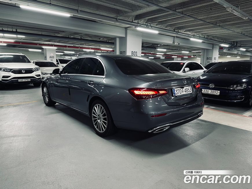 Mercedes-Benz E-Class 2021