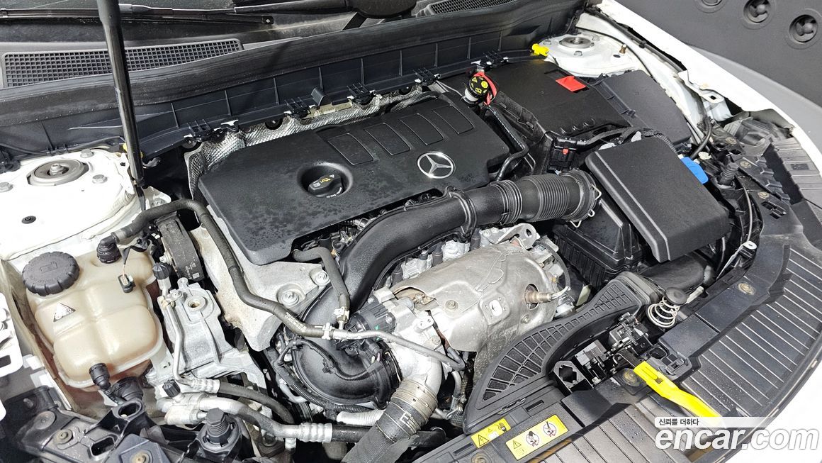 Mercedes-Benz GLB-Class 2020