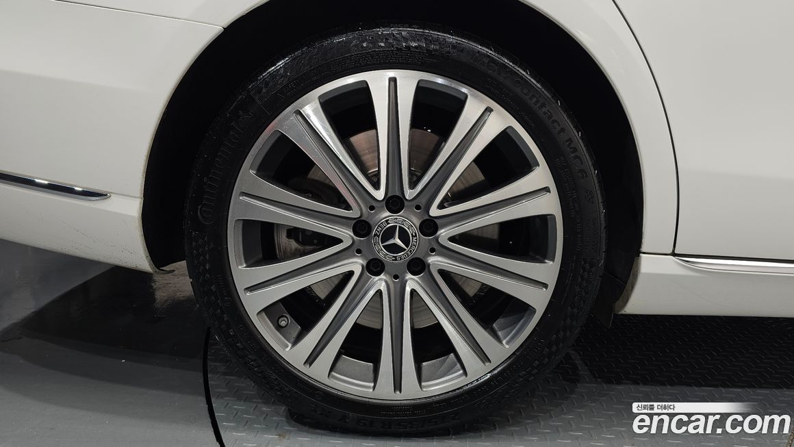 Mercedes-Benz E-Class 2020