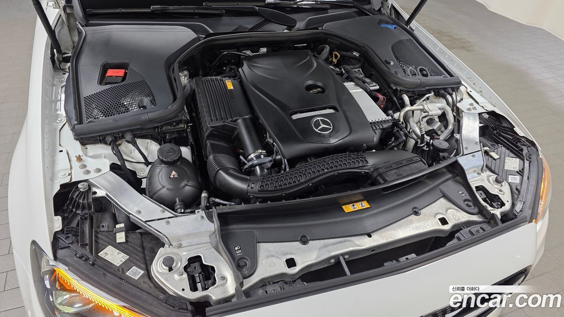 Mercedes-Benz E-Class 2023