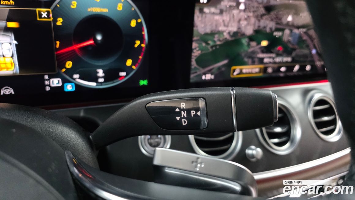 Mercedes-Benz E-Class 2023