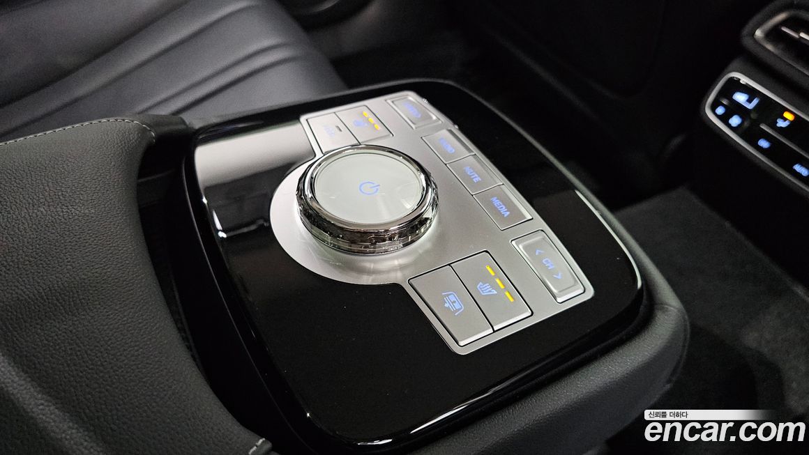 Genesis G80 2023