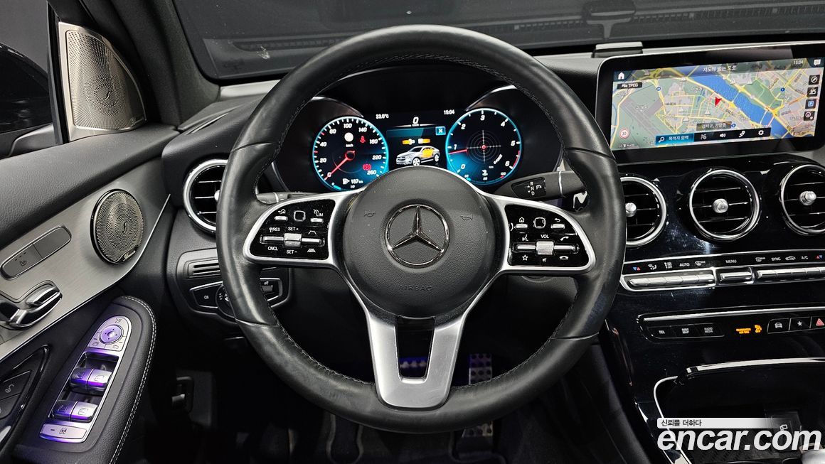 Mercedes-Benz GLC-Class 2021