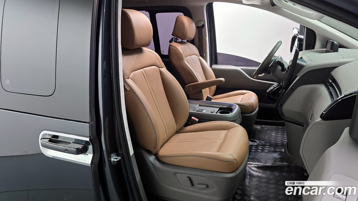 Hyundai Staria 2022