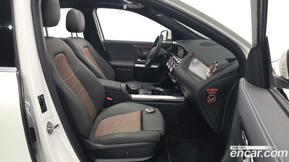 Mercedes-Benz EQA 2023