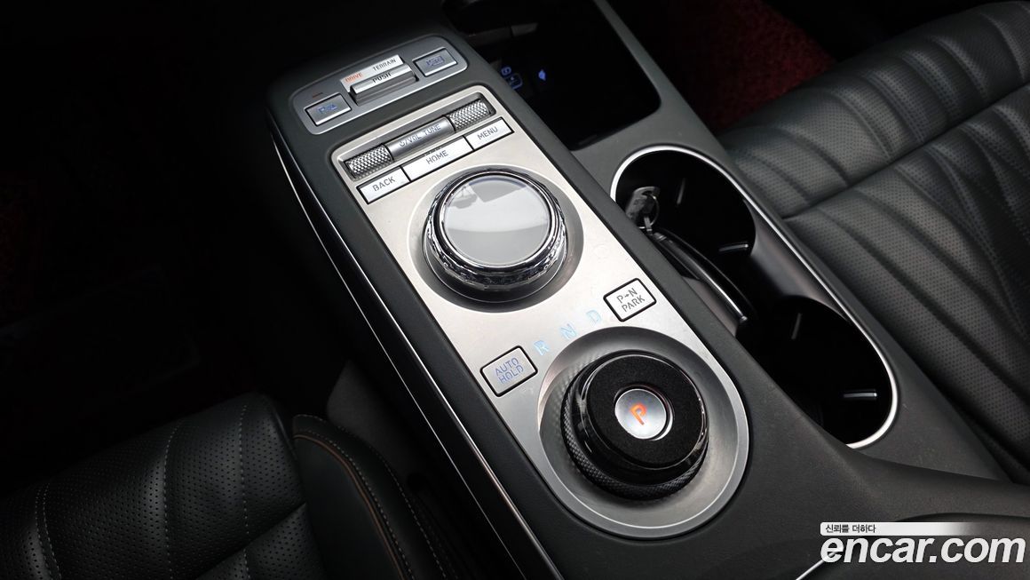 Genesis GV70 2021