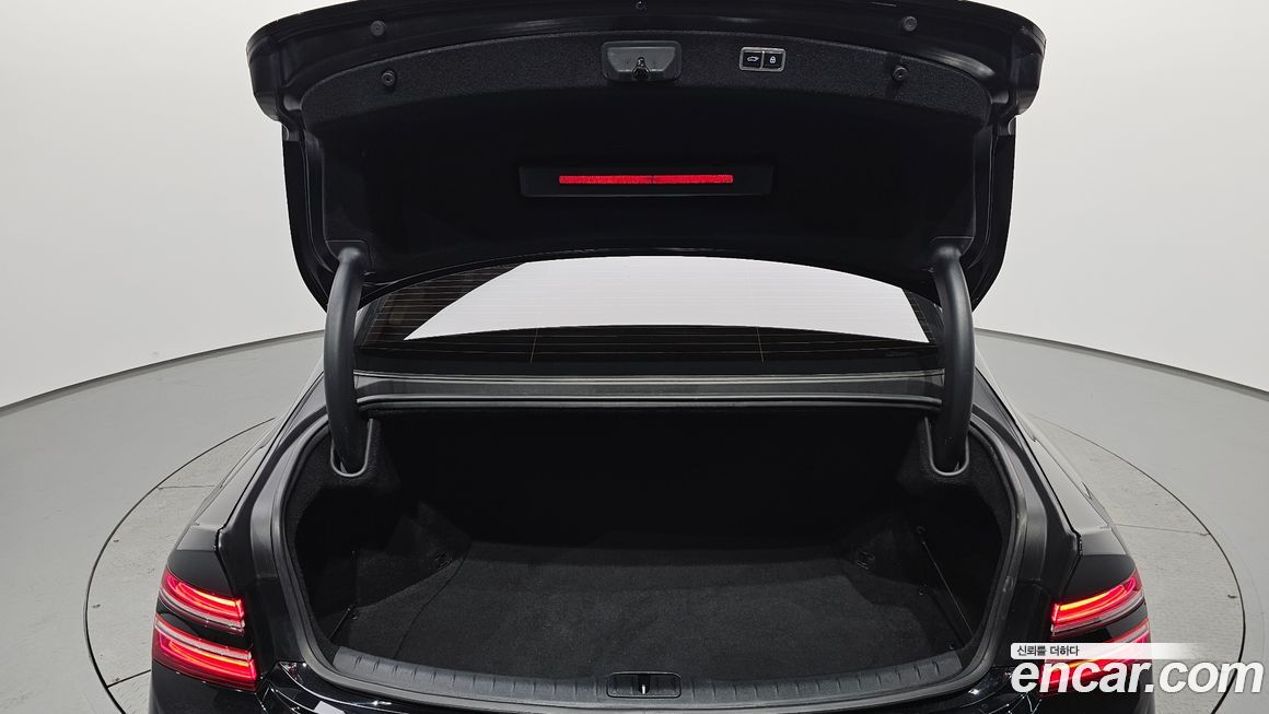 Genesis G80 2023