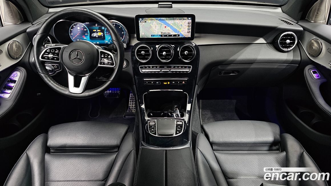 Mercedes-Benz GLC-Class 2021