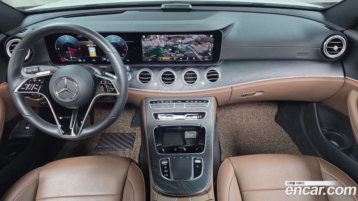 Mercedes-Benz E-Class 2023