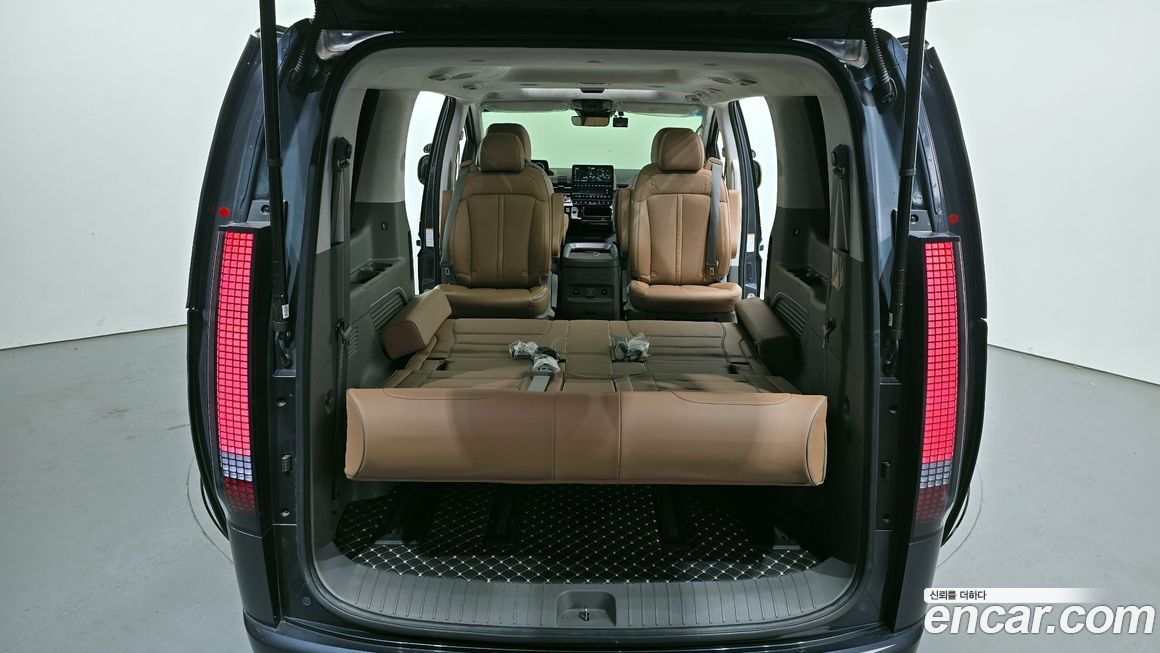 Hyundai Staria 2022