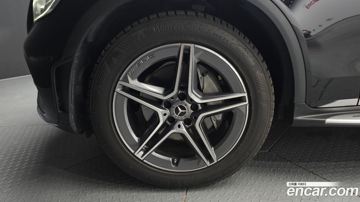 Mercedes-Benz GLC-Class 2021