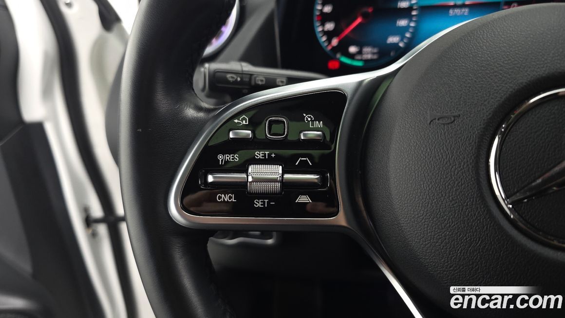 Mercedes-Benz EQA 2023