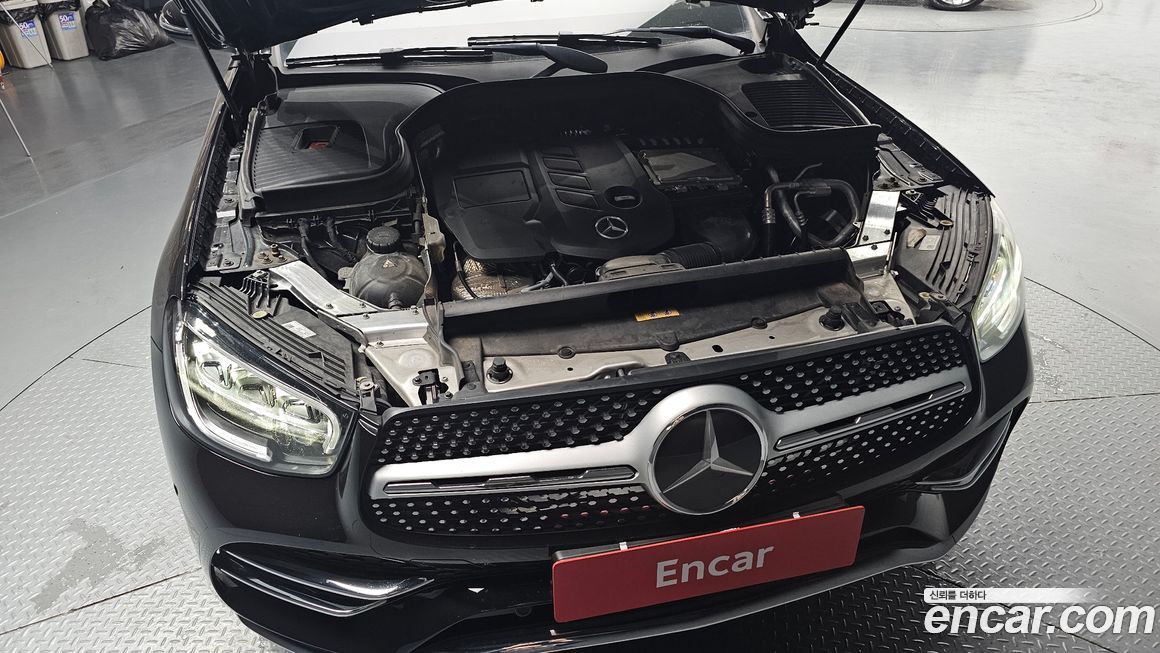 Mercedes-Benz GLC-Class 2021