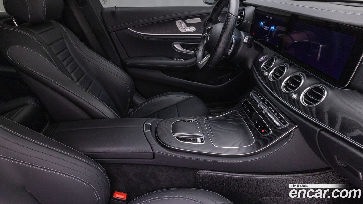 Mercedes-Benz E-Class 2021