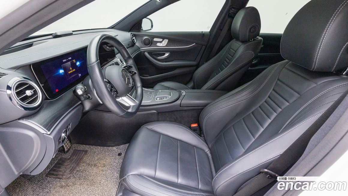 Mercedes-Benz E-Class 2021