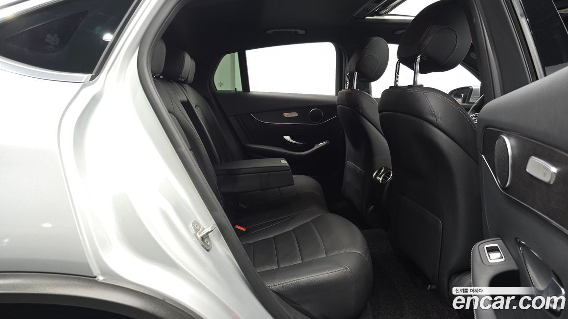 Mercedes-Benz GLC-Class 2020