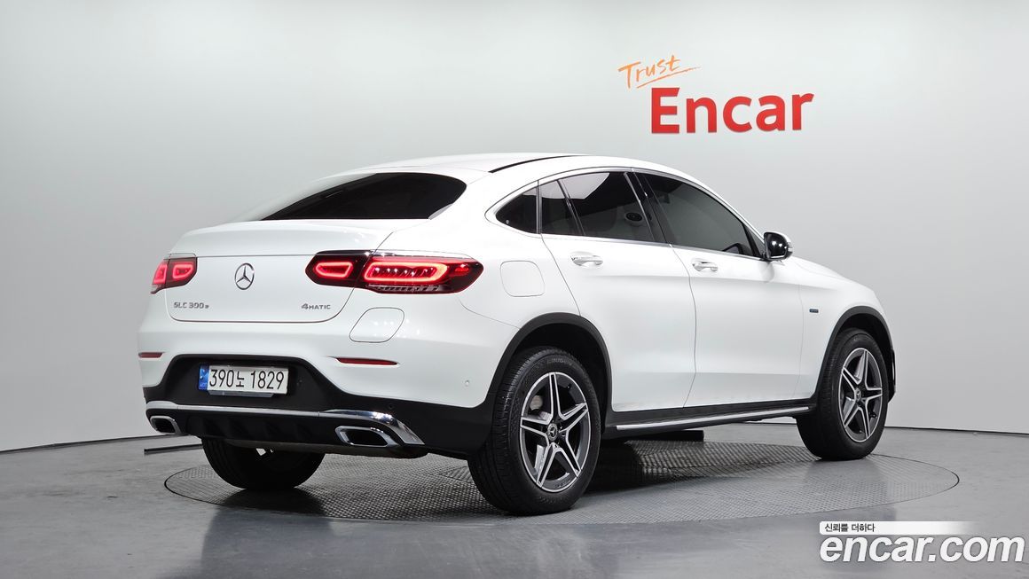 Mercedes-Benz GLC-Class 2021