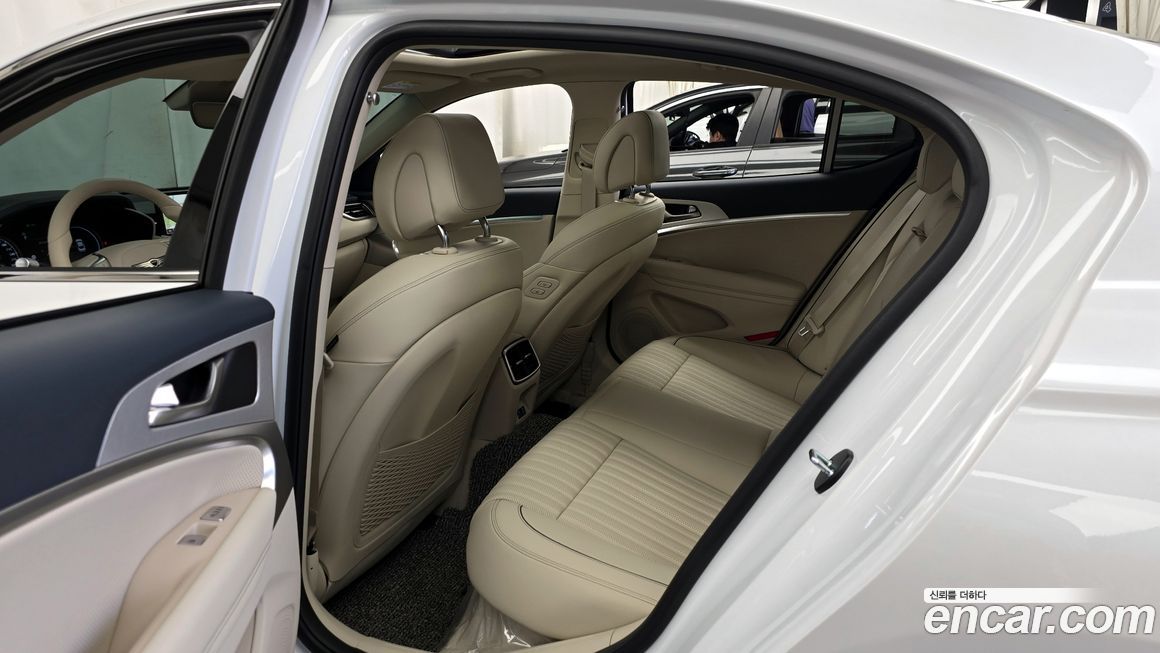 Genesis G70 2025