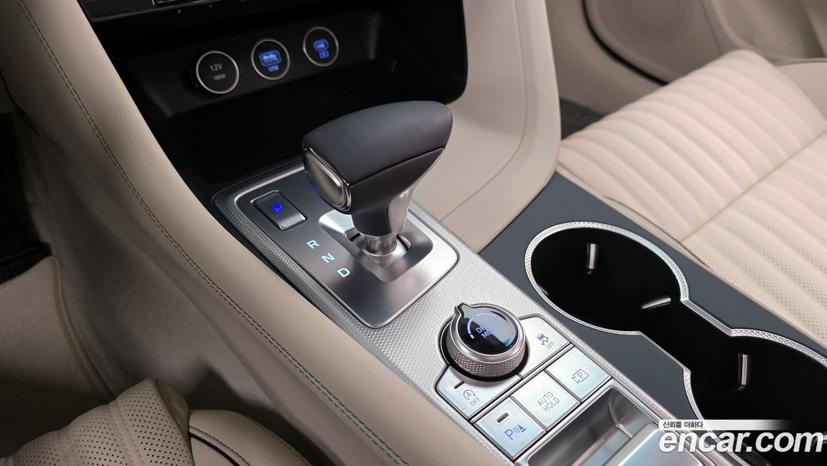 Genesis G70 2025