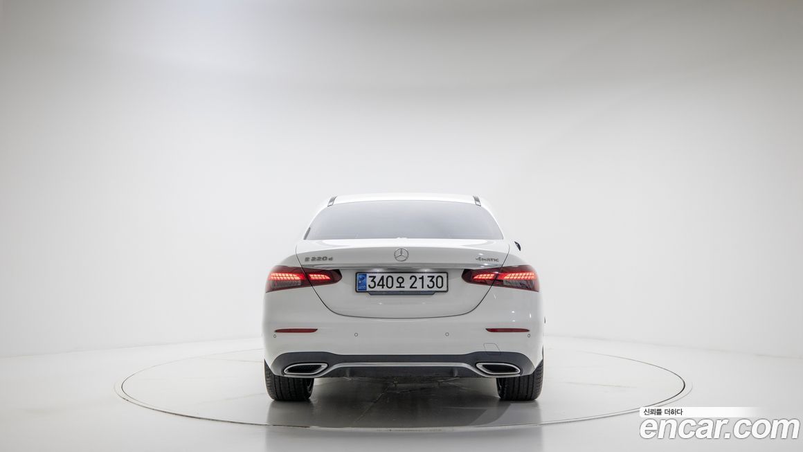 Mercedes-Benz E-Class 2021