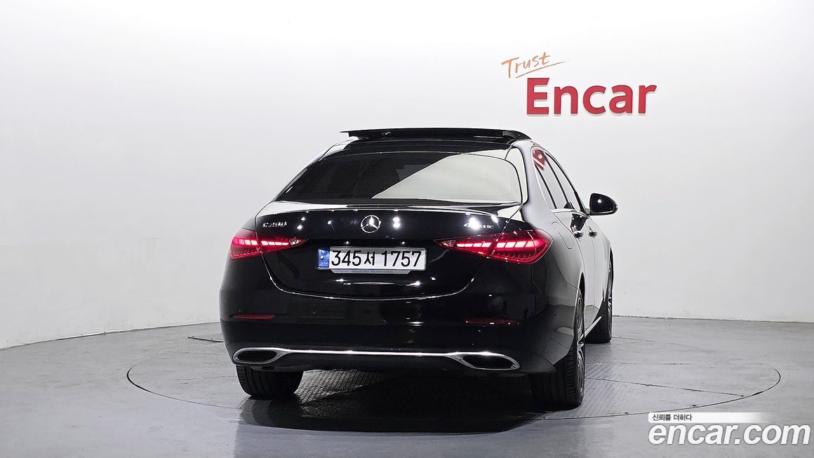 Mercedes-Benz C-Class 2022