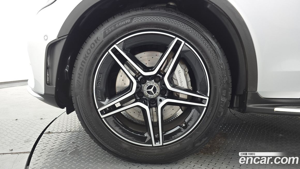 Mercedes-Benz GLC-Class 2020