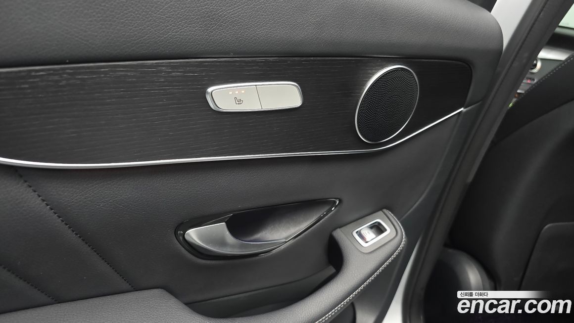 Mercedes-Benz GLC-Class 2020