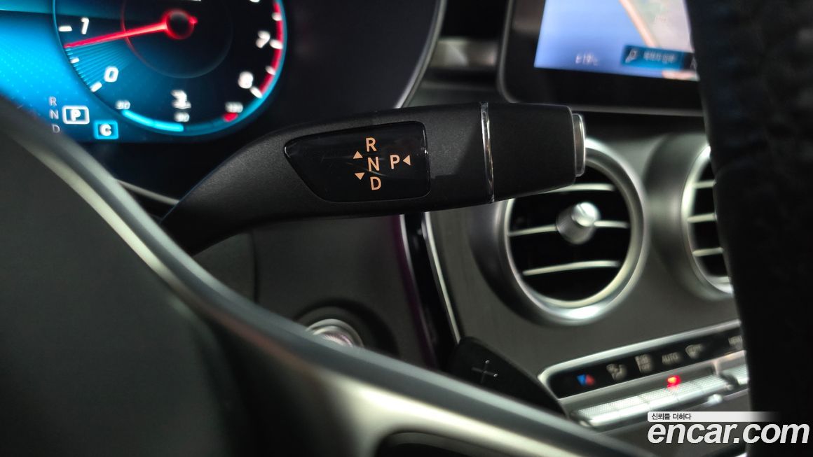 Mercedes-Benz GLC-Class 2020