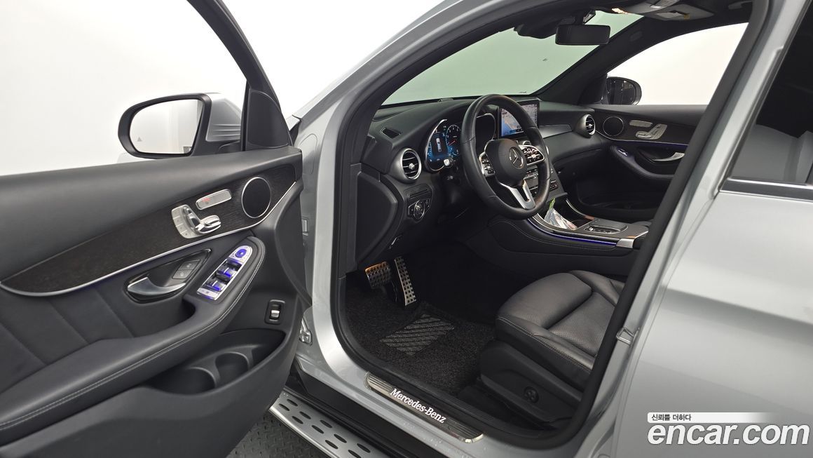 Mercedes-Benz GLC-Class 2020