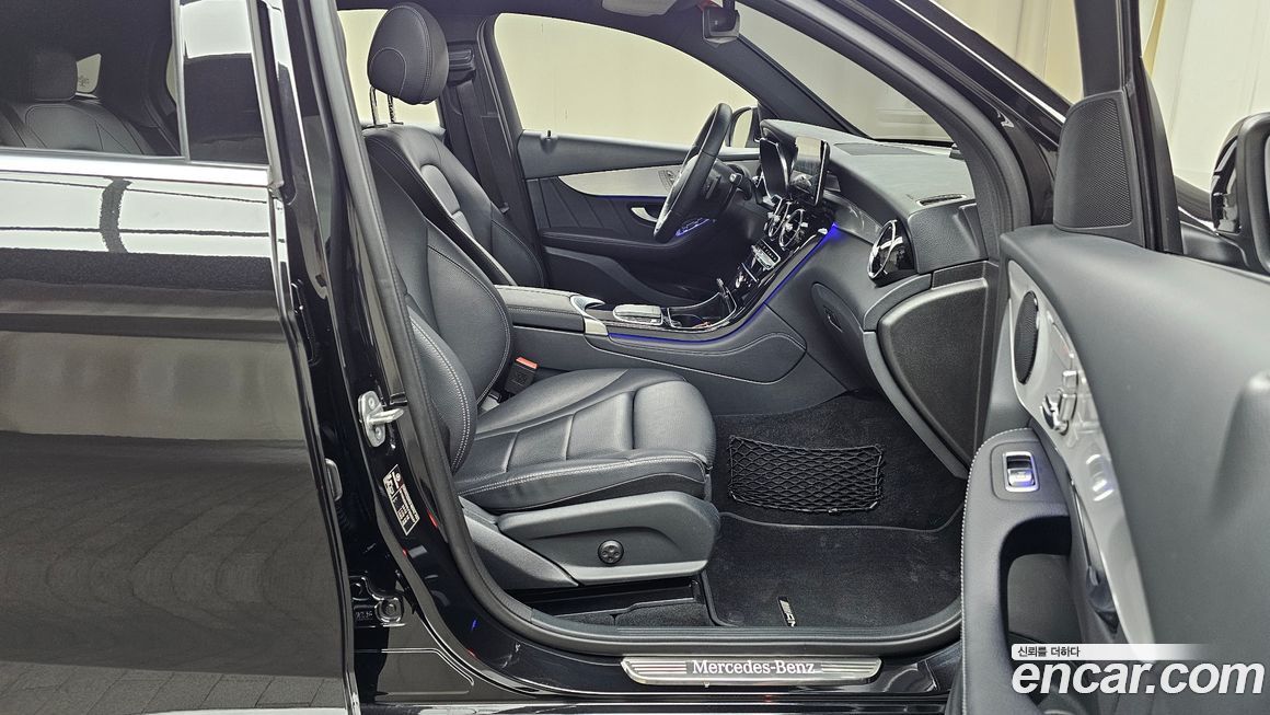 Mercedes-Benz GLC-Class 2020