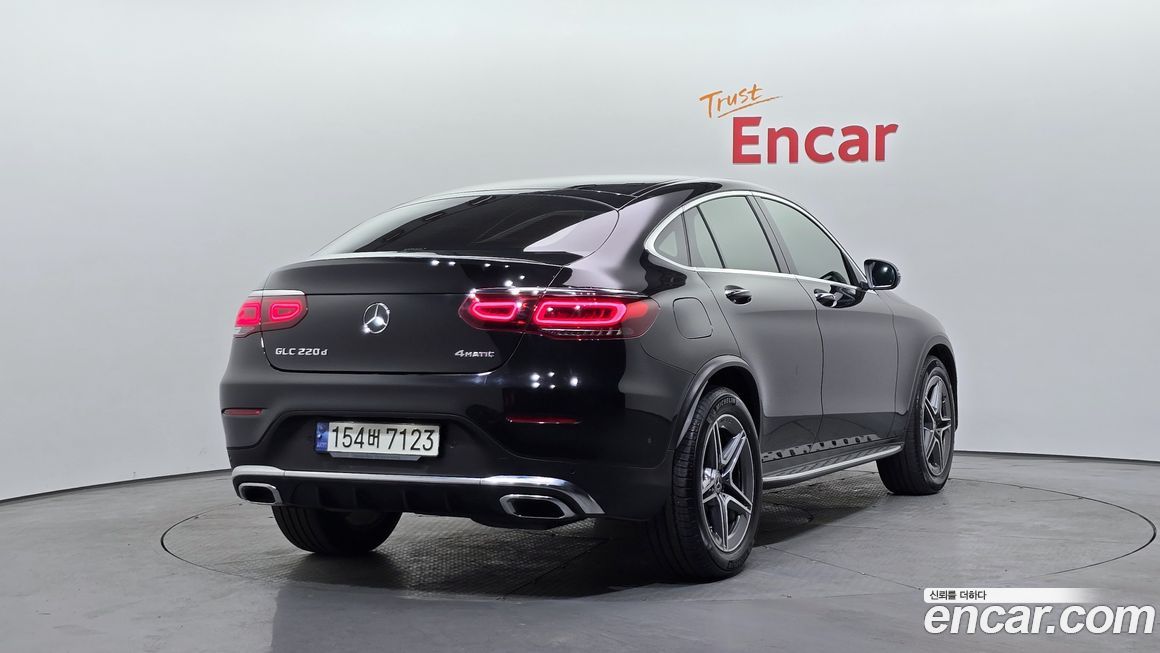 Mercedes-Benz GLC-Class 2021