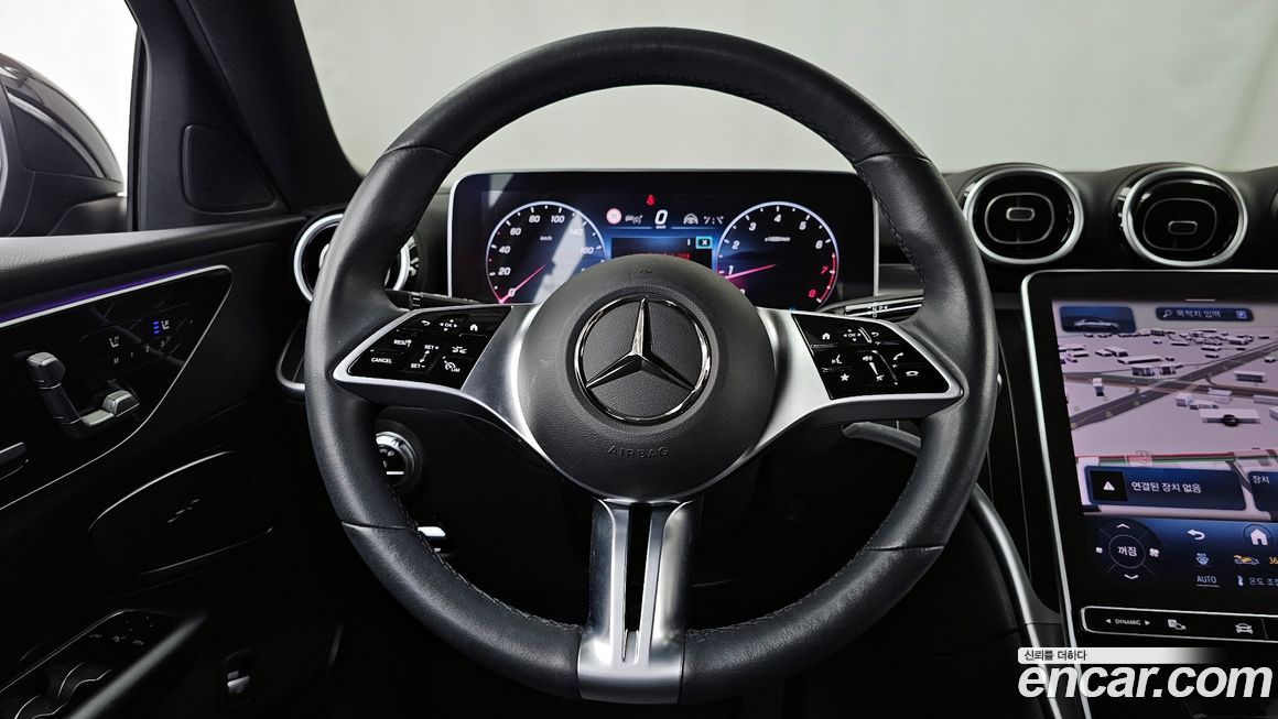 Mercedes-Benz C-Class 2024