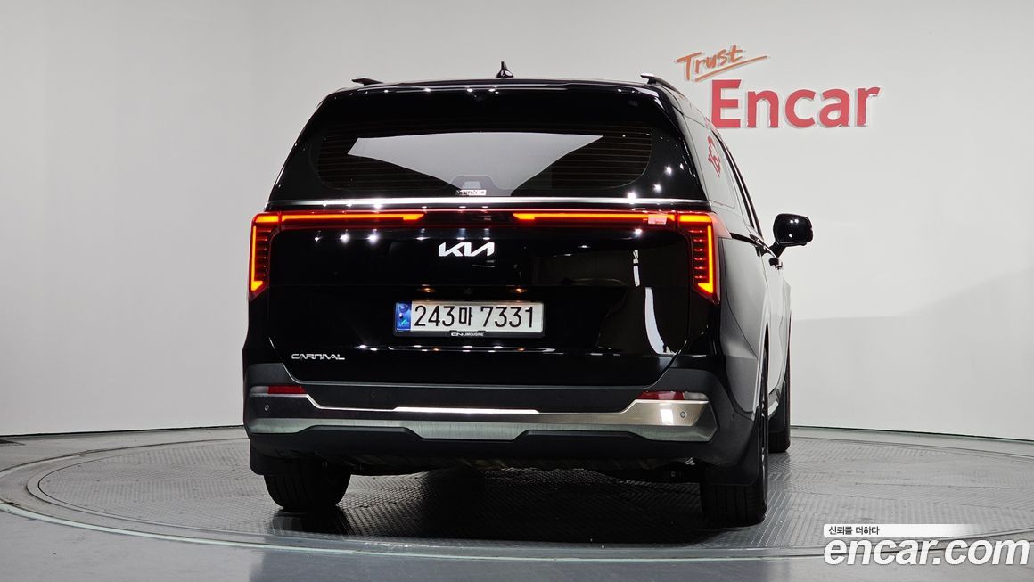Kia Canival 2024