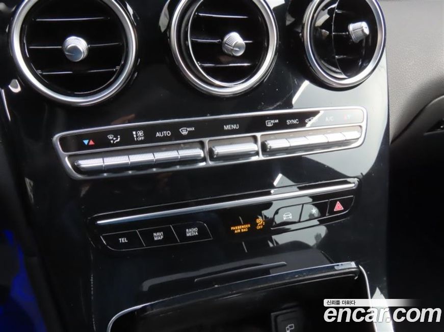 Mercedes-Benz GLC-Class 2021